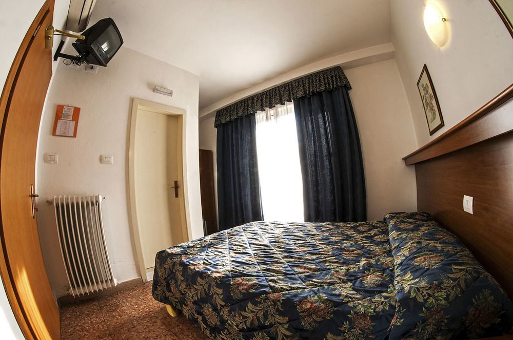 Hotel Primo Riva del Garda Exterior foto